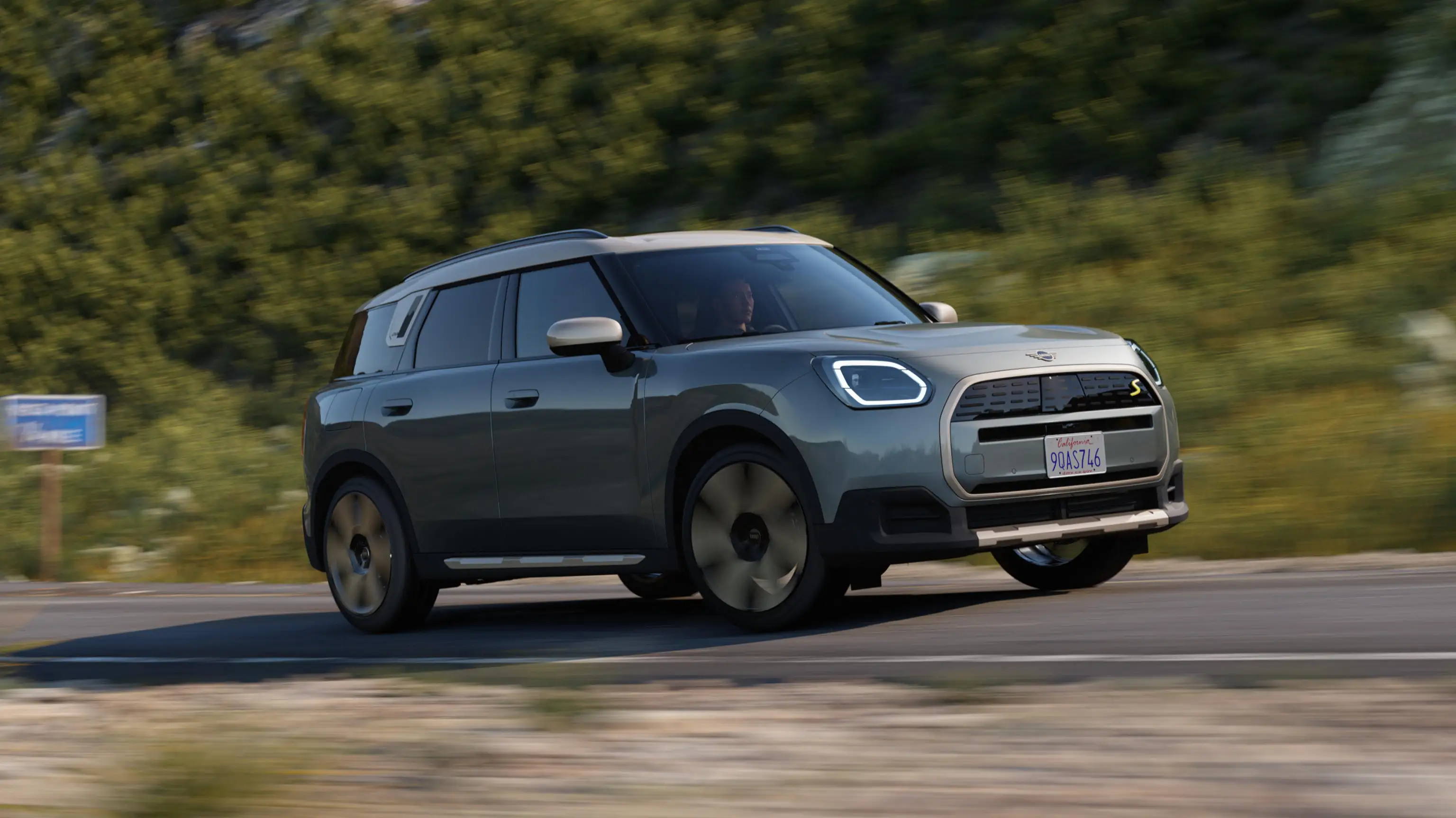 all-electric countryman exterior