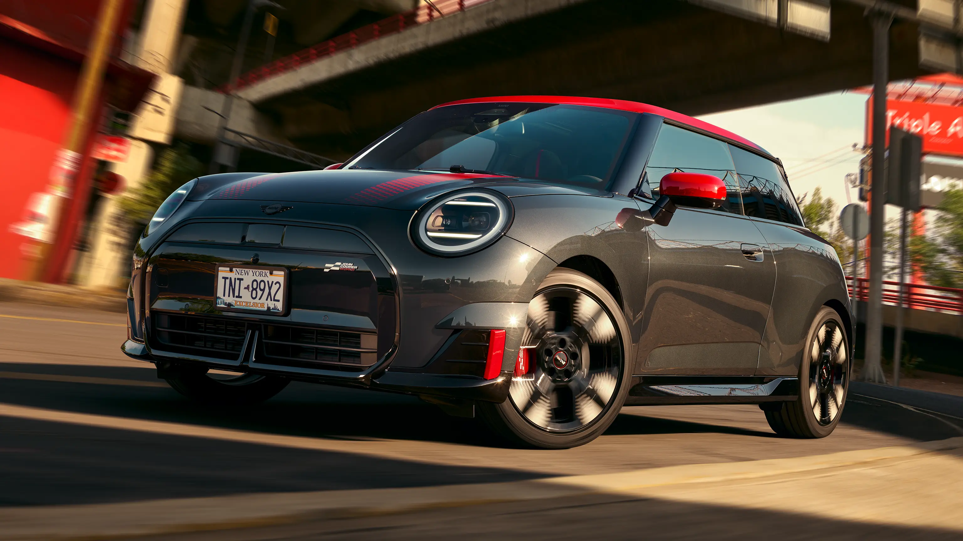 MINI John Cooper Works - J01 JCW Side View