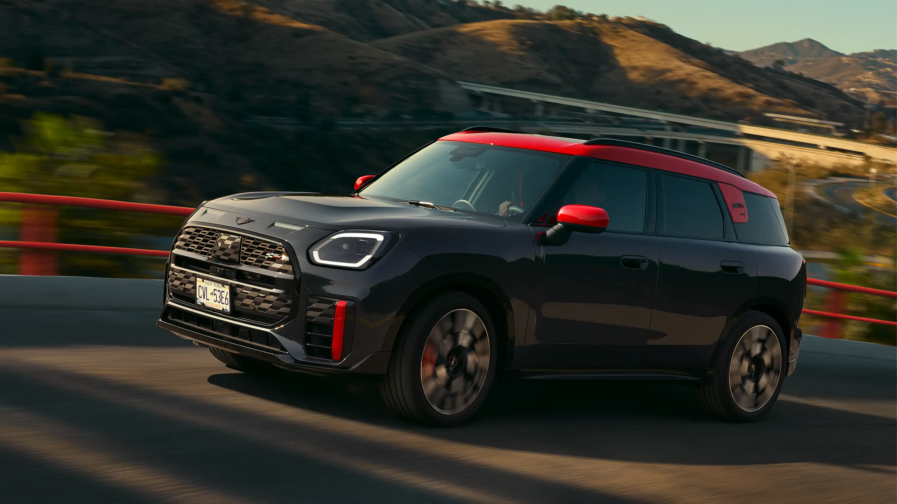 MINI John Cooper Works - U25 JCW Side View
