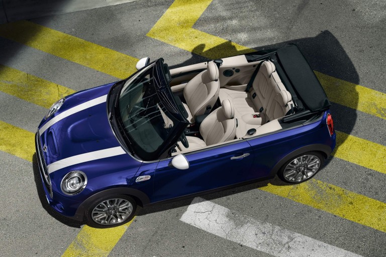  Top view of a MINI Convertible parked on the street
