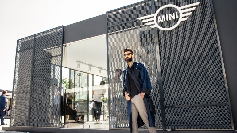 Looking from the outside in – MINI FASHION Capsule Collection at Pitti Uomo 92 