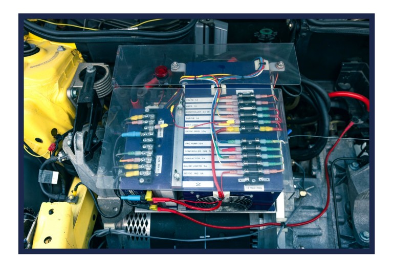 The batteries of a MINI Cooper turned into an electric car for the film „The Italian Job” (2003).