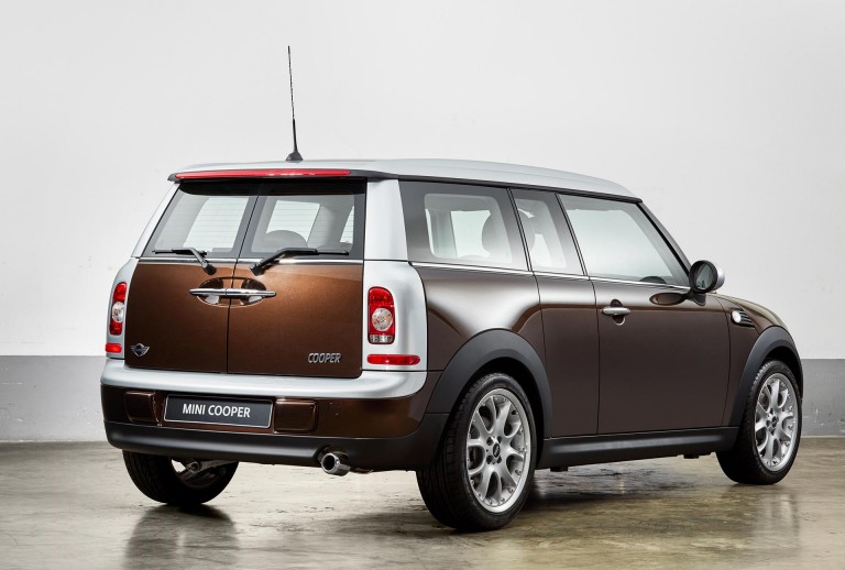 The back of the 2007 MINI Clubman.