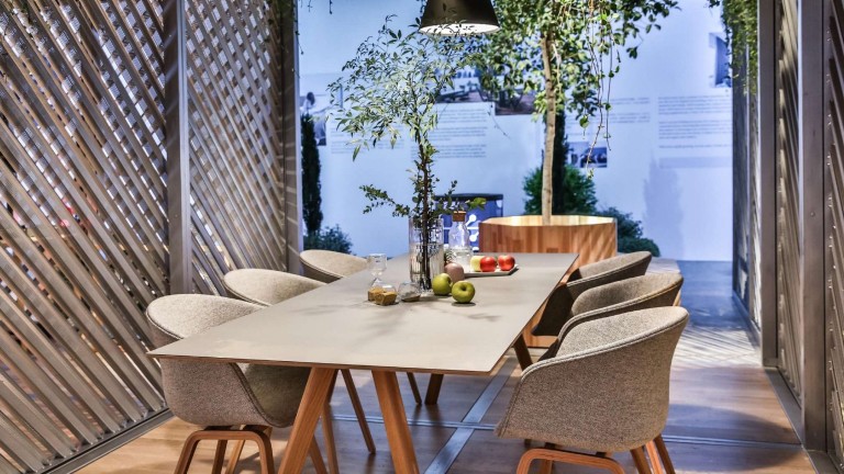 Table and chairs in the dining area of Urban Nest, the MINI LIVING installation for Urban Matters Shanghai. 